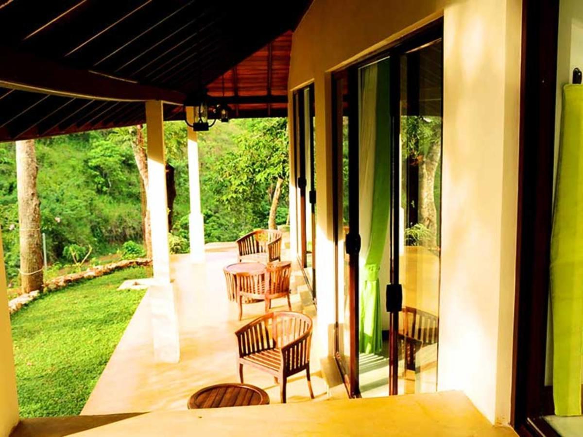 Hotel Aqua Exotica Wellness Retreat Gampola Exterior foto